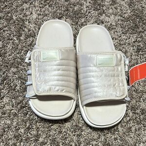 Nike Cream Sandals with Modern Design